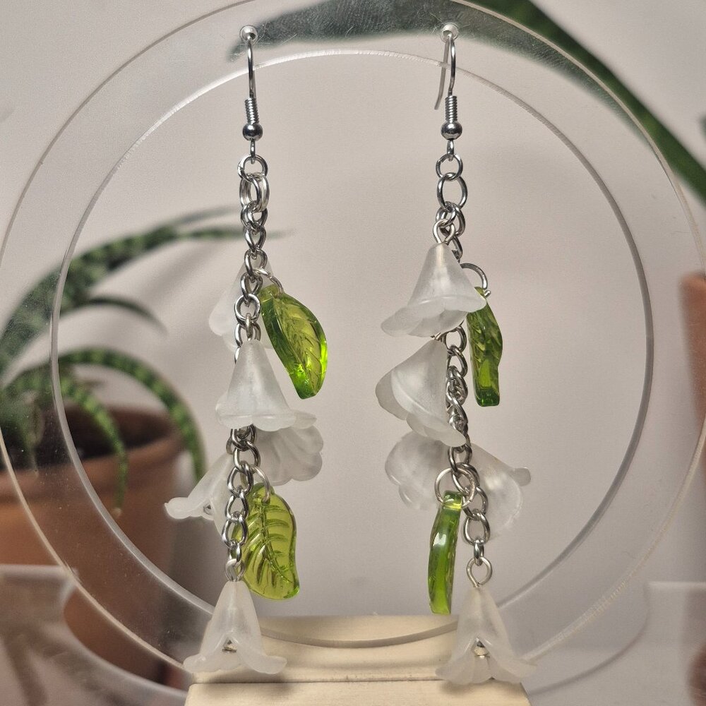 White Trumpet Flower Handmade Earrings